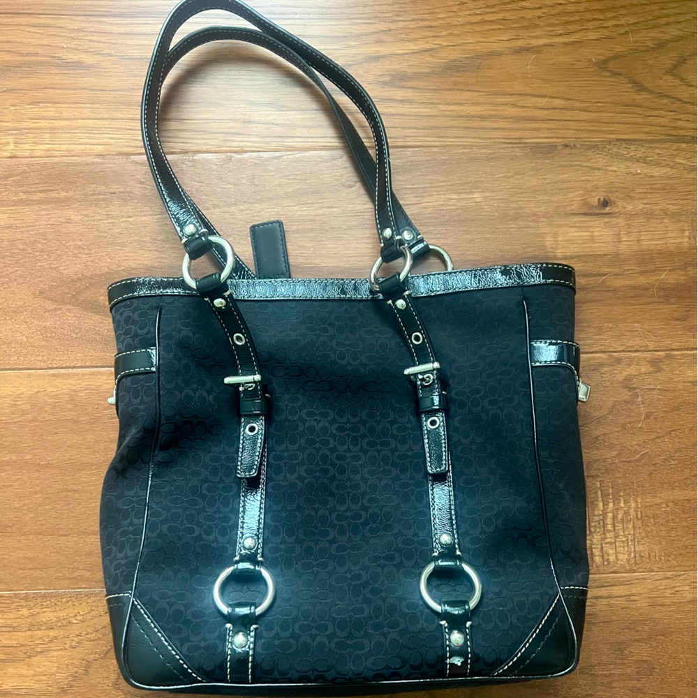 Coach purse! Excellent condition